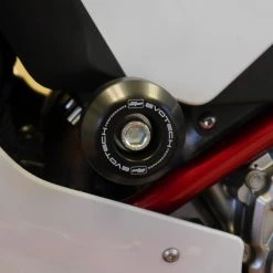 YAMAHA YZF-R1& R1M 2015+ Crash Protection Bobbins By Evotech Performance
