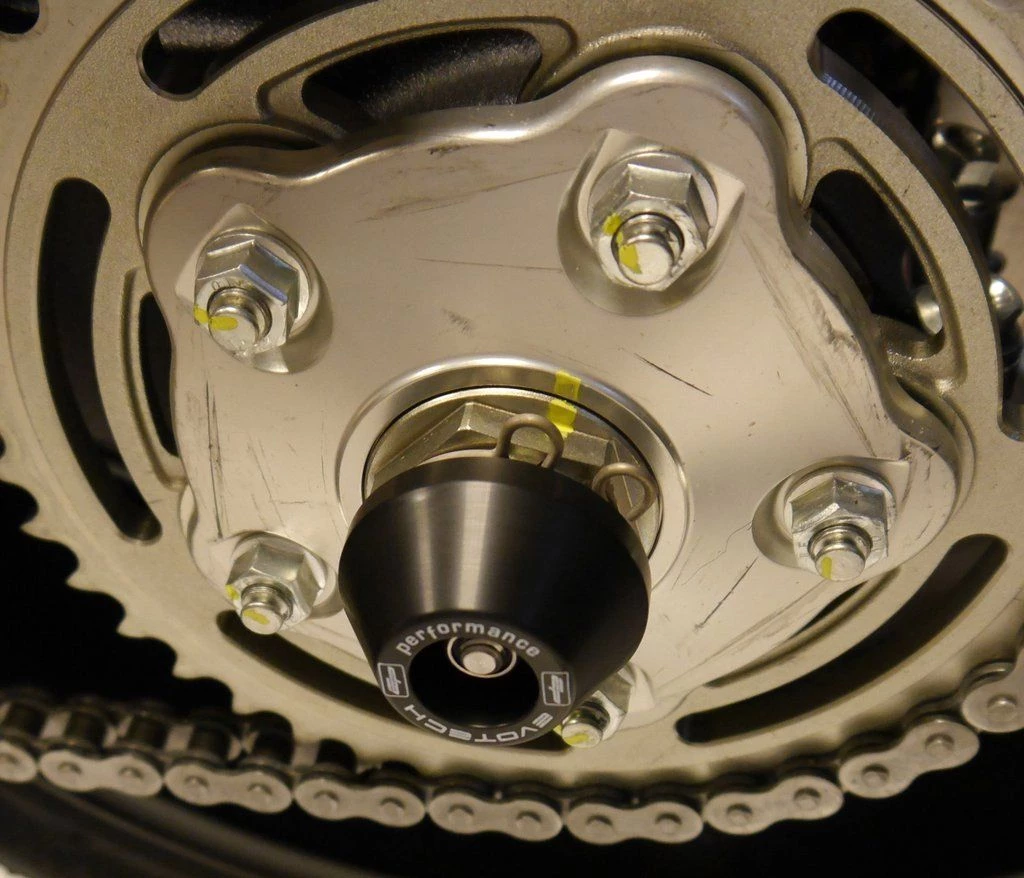 DUCATI Hyperstrada 939 2016+ Rear Spindle Red Bobbin By Evotech Performance