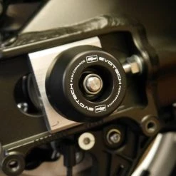 YAMAHA YZF-R1& R1M 2015+ Rear Spindle Bobbins By Evotech Performance